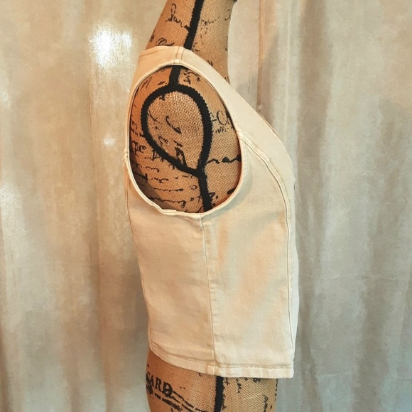 NWT - RISEN Stretch Denim Khaki Tan Crop Vest Button Front Size M - Picture 2 of 13